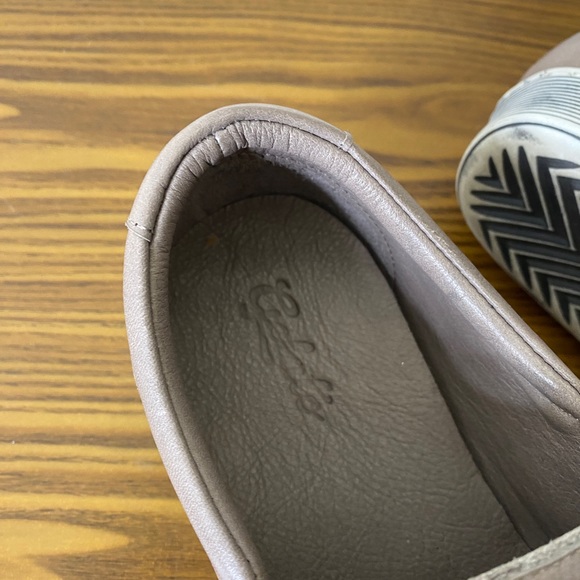 #21 slip on sport shoe - Picture 2 of 4